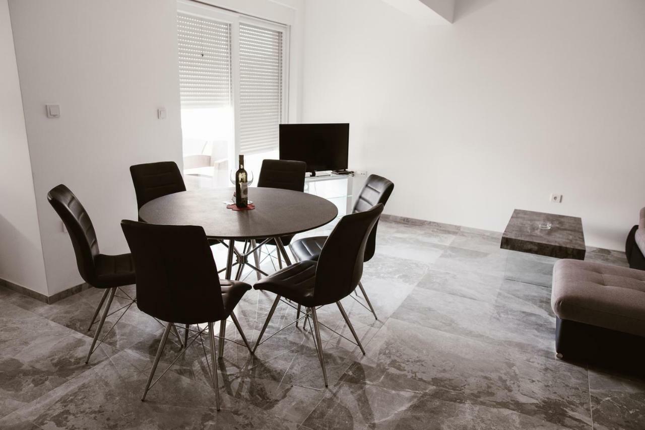 The Nikolic Suites - Villa Woegenstein Tribalj Exteriér fotografie