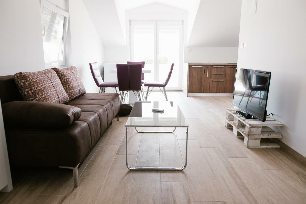 The Nikolic Suites - Villa Woegenstein Tribalj Exteriér fotografie